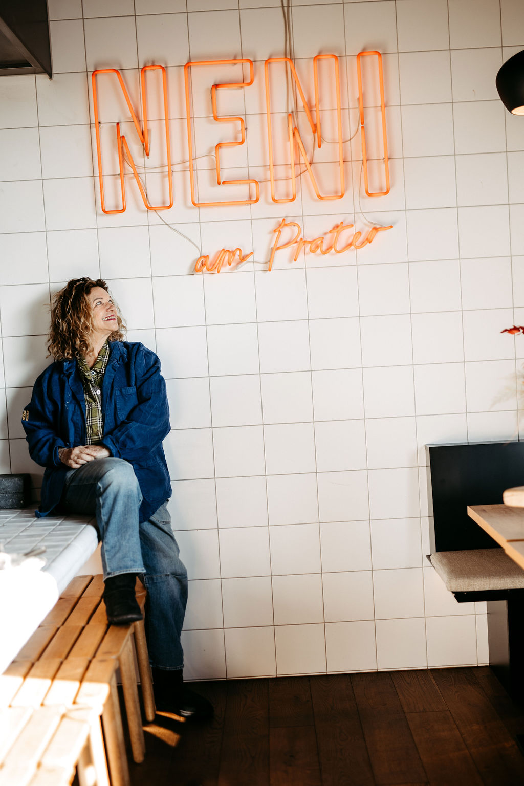 Businessfoto Wien Haya Molcho von NENI – Authentische Unternehmensfotos